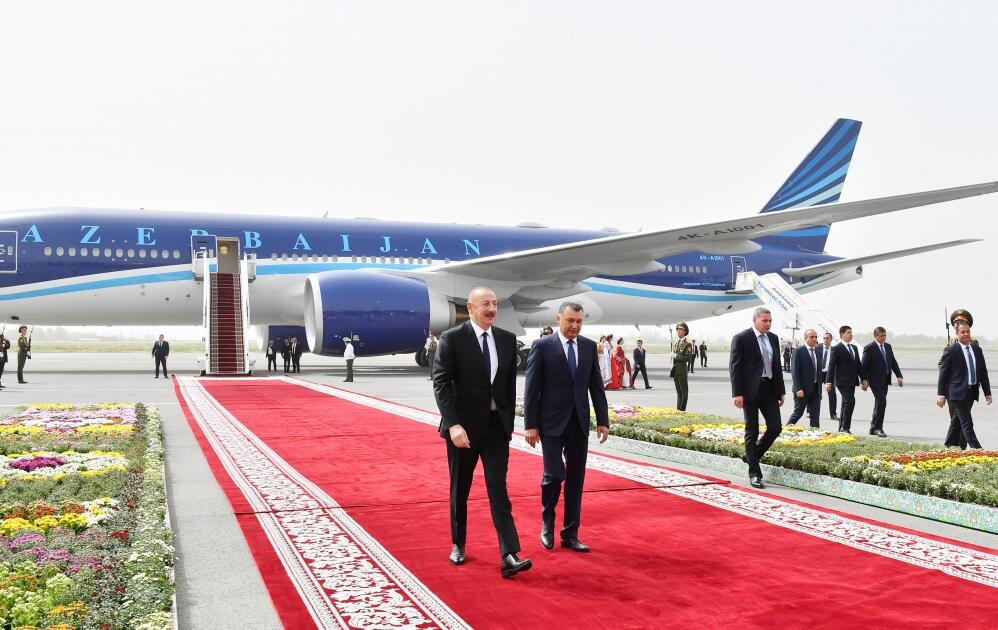 Prezident İlham Əliyev Tacikistana səfərə gedib  FOTO