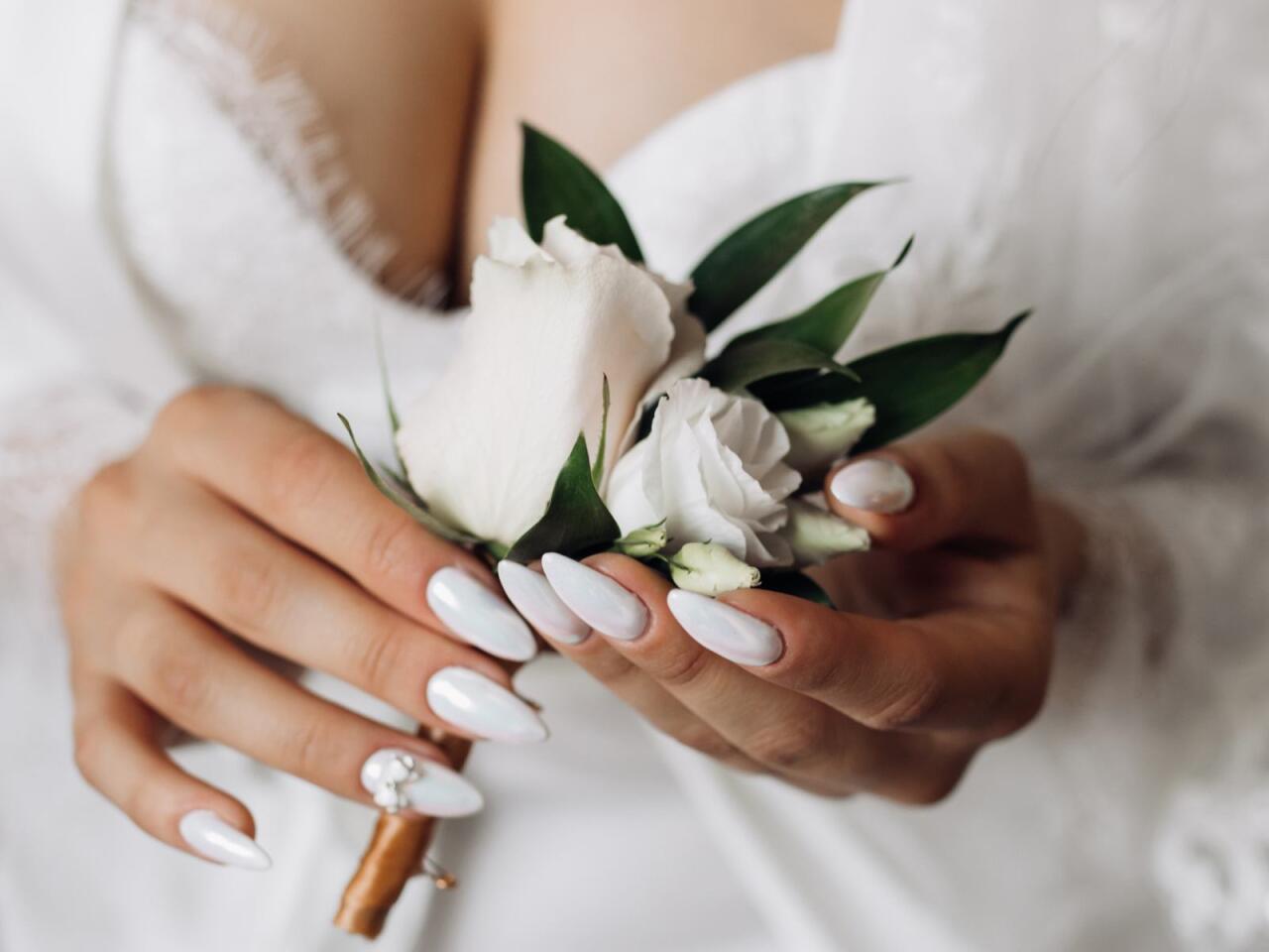 Toyda gəlinin gizlincə i&ccedil;ki i&ccedil;məsi QINANILDI 