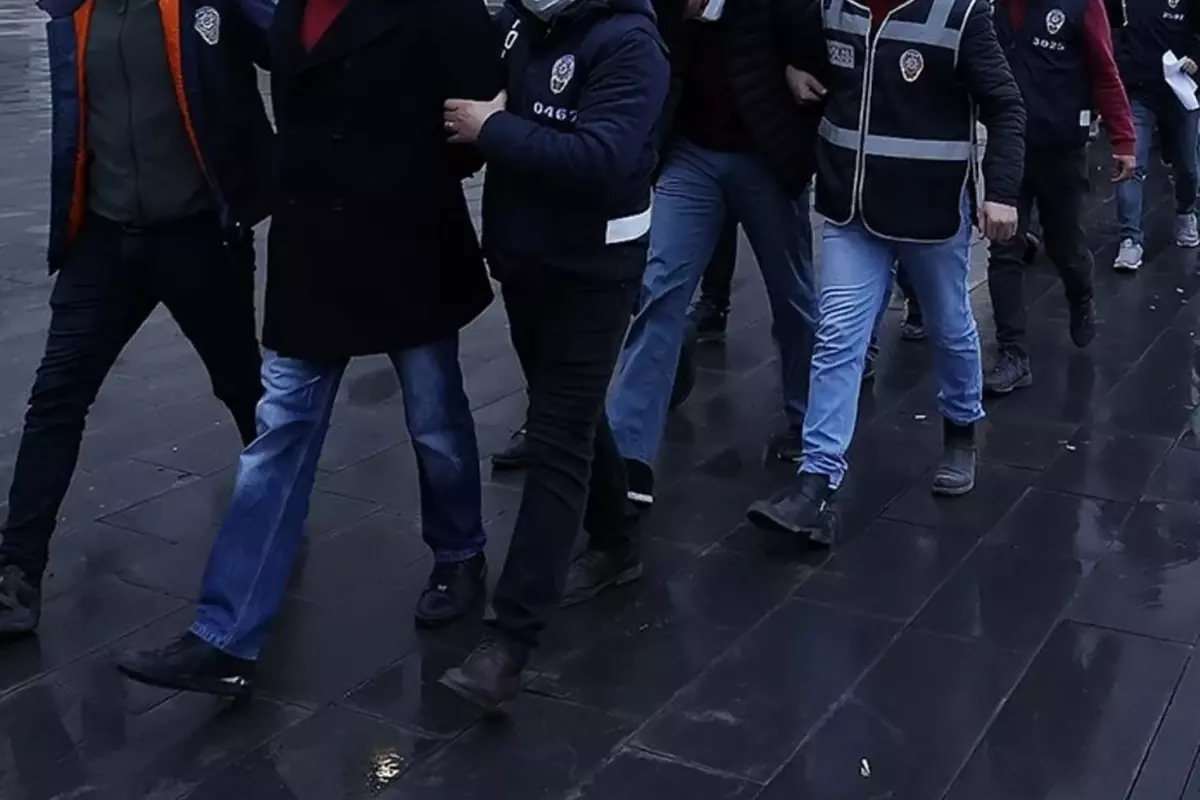 T&uuml;rkiyədə 26 tanınmış holdinqdə ƏMƏLİYYAT  35 nəfər saxlanıldı