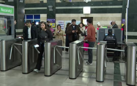 “NFC” ödəniş sistəmi ilə metrodan limitsiz pulsuz keçmək olur? 