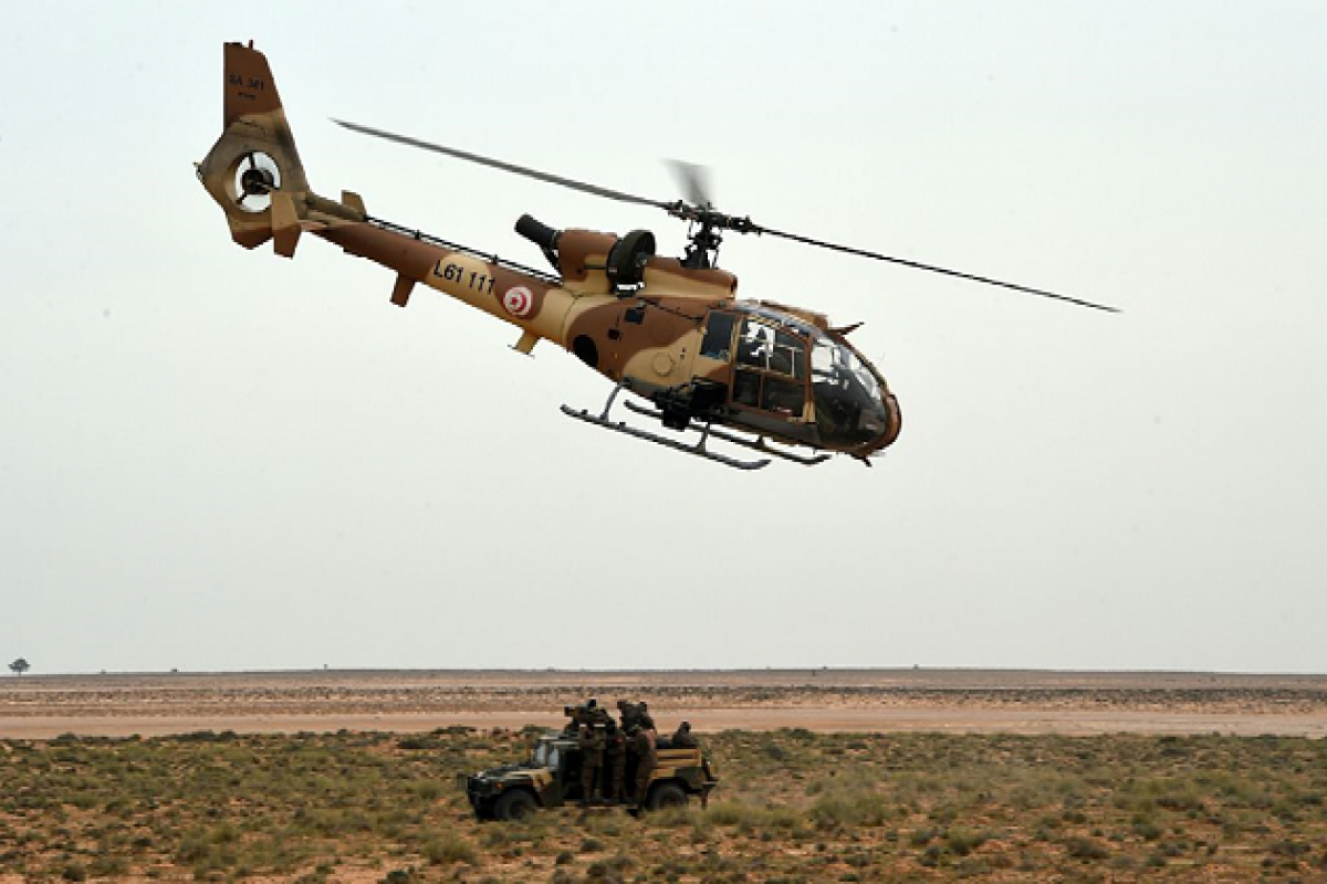 Tunisdə hərbi helikopter qəzaya uğrayıb,