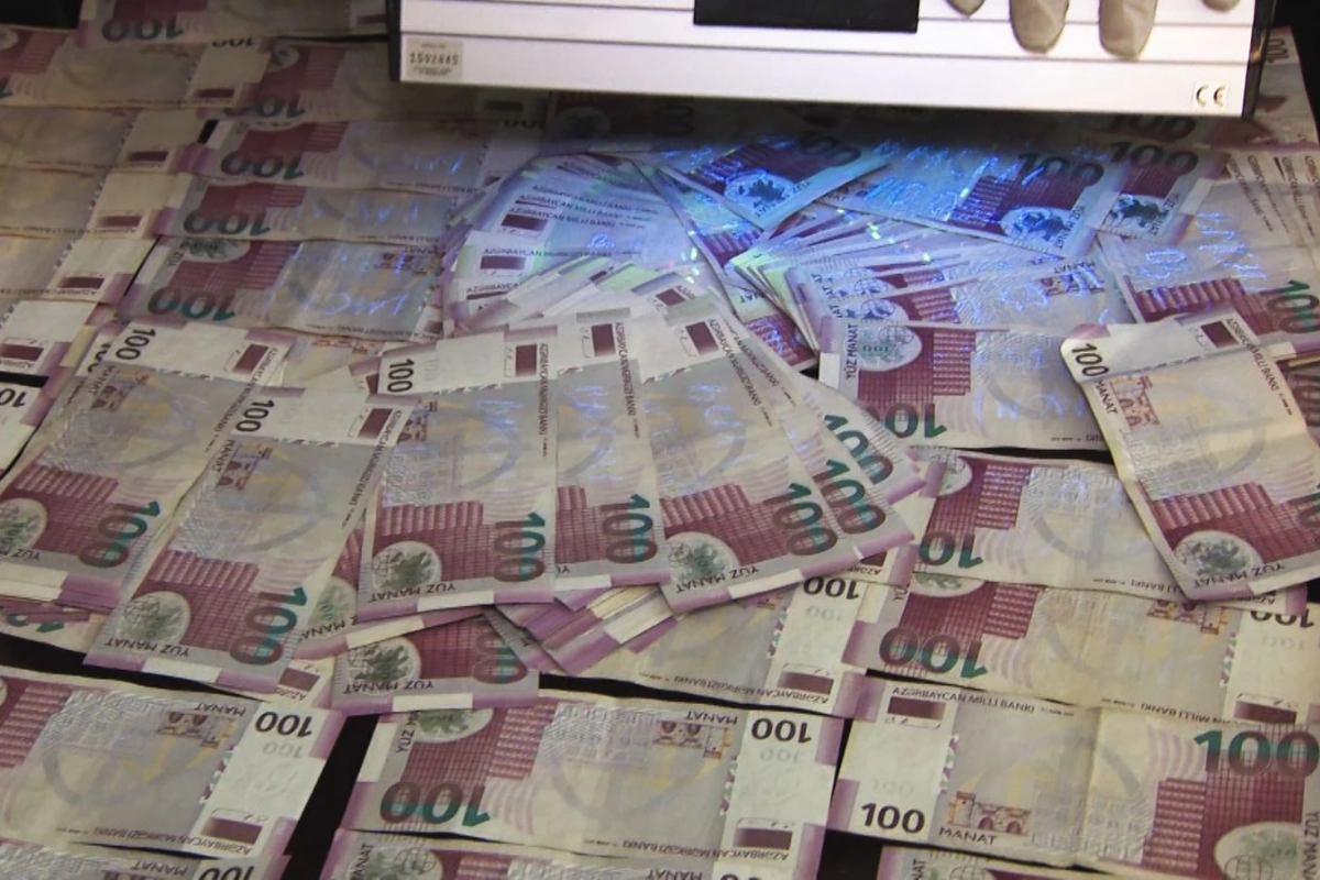 Vətəndaşlara milyonluq dələduzluqda ittiham olunan şəxsin məhkəməsi