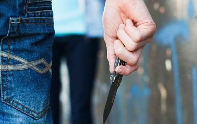 Bakıda 11ci sinif şagirdləri arasında dava  Bıçaqlanan var