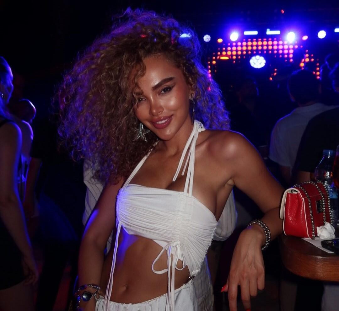 “Bahar Store”da “100 manatlıq hədiyyə” qalmaqalı: bloqer belə ALDADILDI 