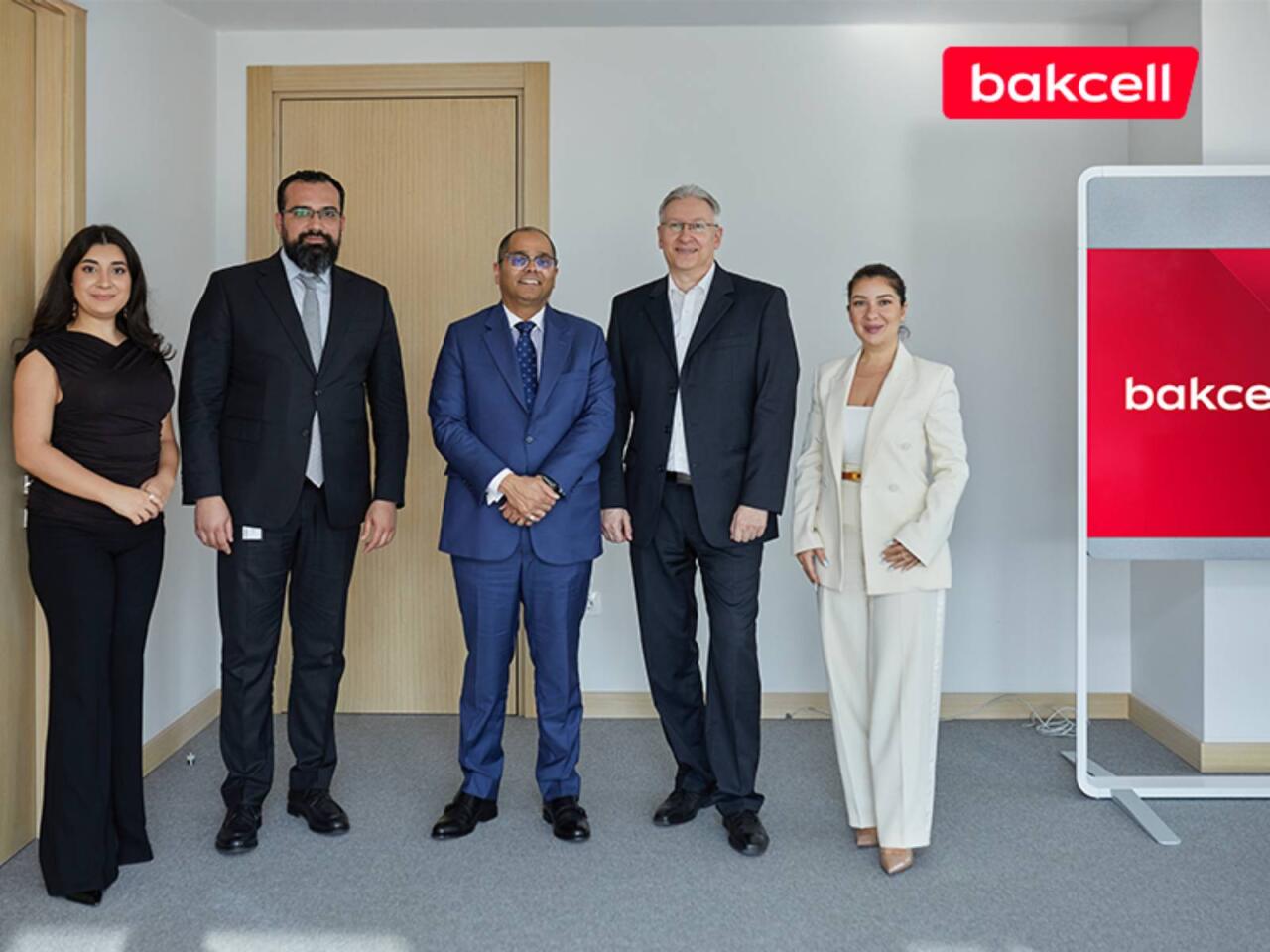 “Bakcell” “PwC illik CEO sorğusu”nda iştirak edib