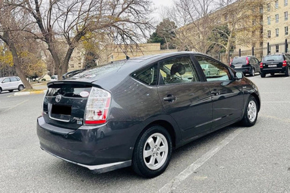 "Prius" sürücüsü ad gününə gedən qadını qarət etdi  Abşerondakı cinayətin TƏFƏRRÜATI