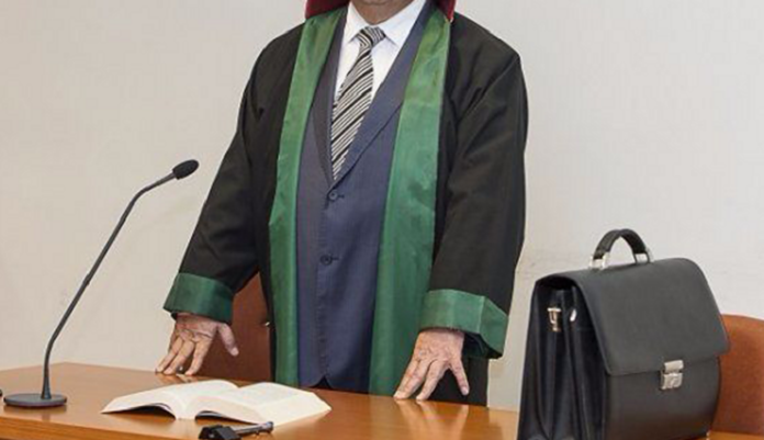 Tanınmış vəkil vəfat etdi  FOTO