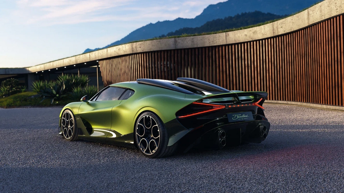 "Bugatti" eksklüziv hiperkarını təqdim etdi  18 milyonluq şah əsər  FOTO