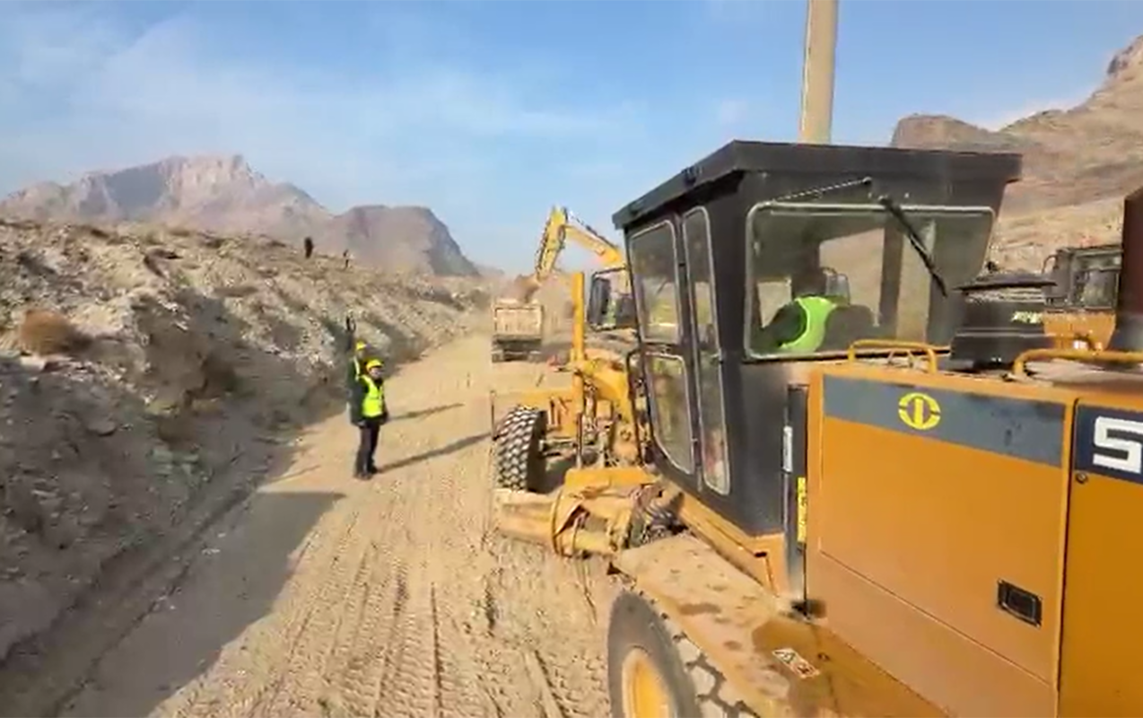 Naxçıvan dəmir yolunun Ermənistanla sərhədində tikinti işlərindən görüntülər 