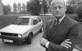“Volkswagen”in keçmiş rəhbəri 96 yaşında yuxuda