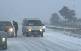 BakıŞamaxı yolunda hərəkət &ccedil;ətinləşdi 