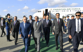 Pakistanın Baş naziri Azərbaycana səfərə gəlib  FOTO