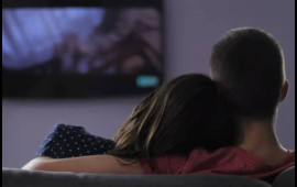 Bakıda sevgilisi ilə hotelə gedən kişi yeməyə görə həbs olundu