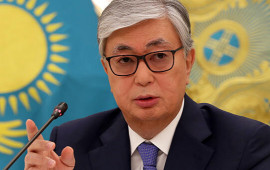 Tokayev iki naziri