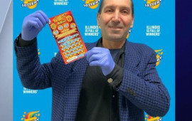 Kişi səhvən 7 lotereya bileti aldı  300 min dollar uddu