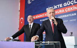 Ərdoğan: Kahramanmaraşdakı “Azərbaycan” məhəlləsi Türkiyə və Azərbaycanın həmrəyliyinin, birliyinin nümunəsidir