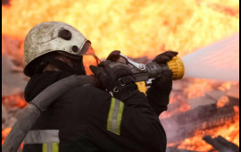 Paytaxtda binada yanğın