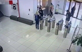 M&uuml;əllimini g&uuml;llələyən şagird barəsində QƏRAR VERİLDİ