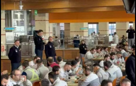 Daha bir avtomobil şirkətində b&ouml;hran  İş&ccedil;ilər tətil edir