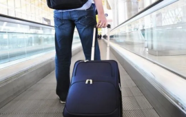 Bakıdan qayıdan turist gömrükdən görün necə keçdi... 