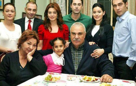 "Yaprak dökümü"ndəki ev xarabalığa çevrildi  VİDEO  FOTO