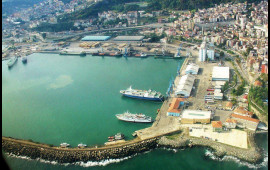 Türkiyənin Trabzon limanı 200dən çox gəmi qəbul edib