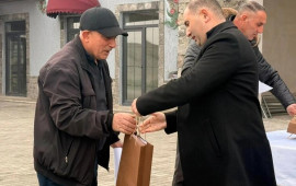 Məmmədbəyli kəndinə qayıdan ailələrə evlərinin a&ccedil;arları təqdim edilib 