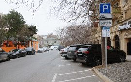 Paytaxtda &ouml;dənişli parklanma məntəqələri yaradılıb