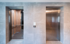 Dəhşətli anlar: 3 yaşlı uşaq lift şaxtasına düşdü –