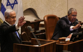 İsraildə 3 nazir eyni anda istefa verdi