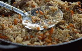 Yaponlar plovu belə bişirir: Dəndən olmasının sirri