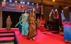 Gülnarə Xəlilovanın kolleksiyaları Rumıniya Parlament Sarayında təqdim olunub  dizayner nüfuzlu mükafata layiq görülüb  FOTO