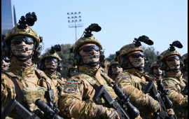 Hərbi qulluq&ccedil;ular &uuml;&ccedil;&uuml;n yeni qərar  Kimə 5 aylıq, kimə 2 aylıq m&uuml;avinət veriləcək?