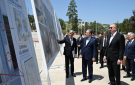 İlham Əliyev və Qurbanqulu Berdiməhəmmədov Yeni Şuşa məscidində tikinti işlərinin gedişi ilə tanış olublar  FOTO