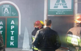 Sumqayıtda aptek yanır