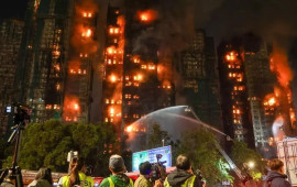 Honq Konqda dəhşətli yanğında 36 ölü, 100lərlə itkin var 