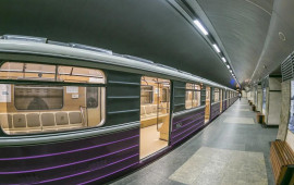 Sərnişin dolu qatarda nasazlıq baş verdi  Təcili d&uuml;ş&uuml;r&uuml;ld&uuml;lər