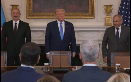ABŞ Prezidenti Donald Tramp Ağ Evdə mətbuata bəyanatla çıxış edib