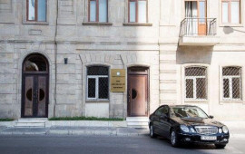 Bakıda dostunun atasını bı&ccedil;aqlayana ağır CƏZA