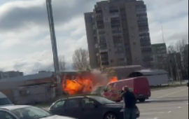 Rusiyaya məxsus kamikadze yaşayış binasına düşdü 