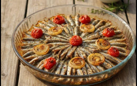 Qara dəniz mətbəxinin tacı: Addımaddım Hamsi buğlama resepti