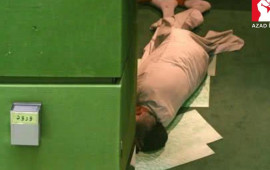 İran parlamentindən daha bir qalmaqallı görüntü  FOTO