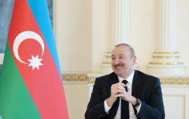 Prezident: Biz Bakının tarixi memarlıq ansamblını dəyişdirə bilmərik