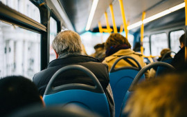 Bakıda avtobusda sərnişin qəfildən &Ouml;LD&Uuml;