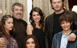 "Aşkı Memnu"nun məşhur aktyoru yeni SERİALDA 