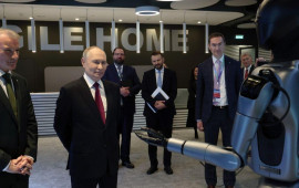 Robot Putin üçün rəqs etdi  VİDEO