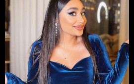 Azərbaycanlı m&uuml;ğənni şəhidlərin adını daşıyan k&uuml;&ccedil;əyə yol &ccedil;əkdirdi 