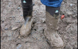 "Kəndimizin yoluna g&ouml;rə bizə qız verən yoxdur"