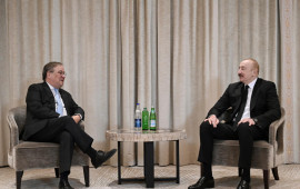 İlham Əliyev M&uuml;nxendə Armin Laşet ilə g&ouml;r&uuml;ş&uuml;b  FOTO
