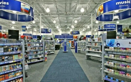 Bakıda məşhur mağazada ər arvadını bıçaqladı